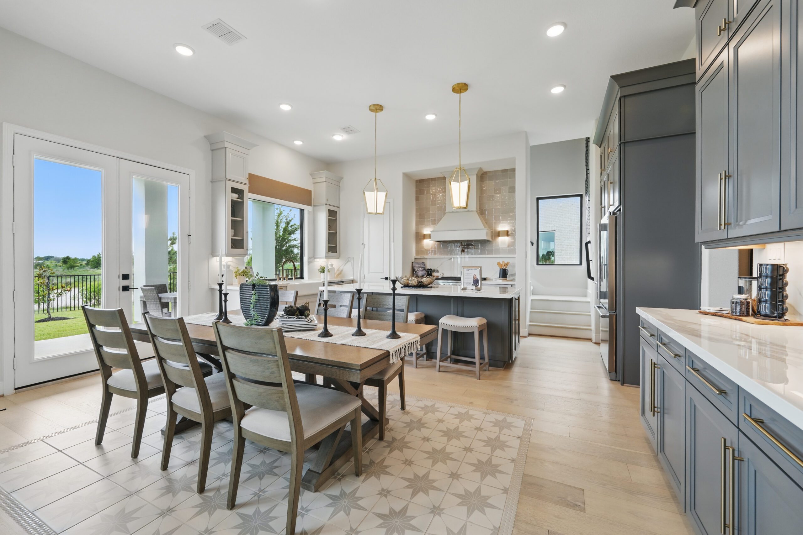 How to Read Market Trends Like a Pro (Even If You’re Not One